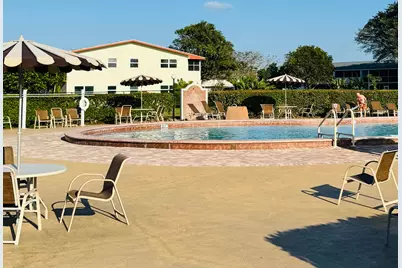 218 Kent M #M, West Palm Beach, FL 33417 - Photo 19