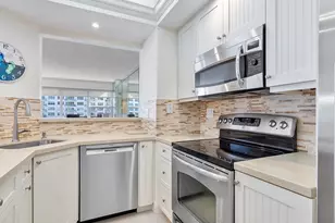 4010 Galt Ocean Dr, Fort Lauderdale, FL 33308 - Photo 11
