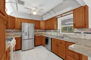 3127 Carol Ave, Palm Springs, FL 33461 - Photo 31