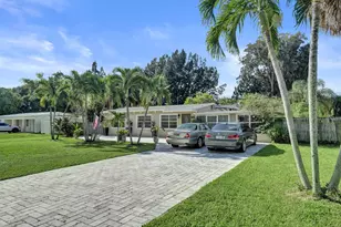 3127 Carol Ave, Palm Springs, FL 33461 - Photo 3