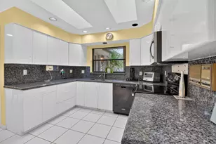 19380 Cedar Glen Dr, Boca Raton, FL 33434 - Photo 17