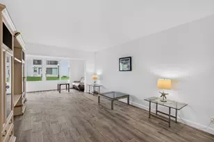 3186 Via Poinciana, Lake Worth, FL 33467 - Photo 21