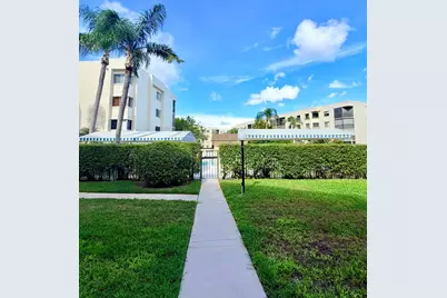 3186 Via Poinciana #115, Lake Worth, FL 33467 - Photo 23