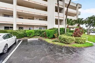 3186 Via Poinciana, Lake Worth, FL 33467 - Photo 13