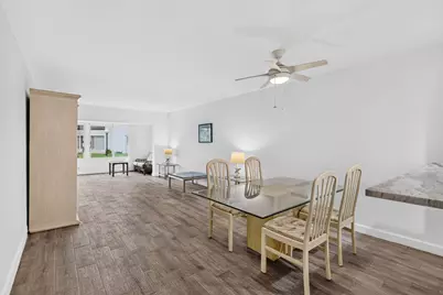 3186 Via Poinciana #115, Lake Worth, FL 33467 - Photo 5