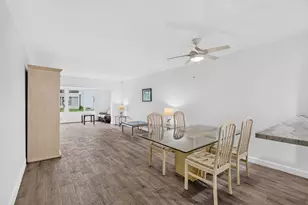 3186 Via Poinciana, Lake Worth, FL 33467 - Photo 5