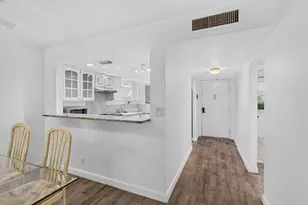 3186 Via Poinciana, Lake Worth, FL 33467 - Photo 31
