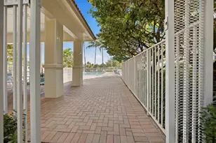 3500 Oaks Clubhouse Dr, Pompano Beach, FL 33069 - Photo 23