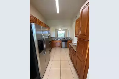 3500 Oaks Clubhouse Drive #510, Pompano Beach, FL 33069 - Photo 3