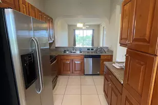 3500 Oaks Clubhouse Dr, Pompano Beach, FL 33069 - Photo 3