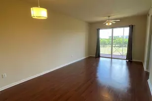 3500 Oaks Clubhouse Dr, Pompano Beach, FL 33069 - Photo 7