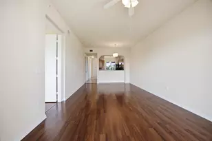 3500 Oaks Clubhouse Dr, Pompano Beach, FL 33069 - Photo 11