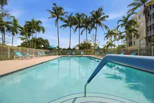 3500 Oaks Clubhouse Dr, Pompano Beach, FL 33069 - Photo 25