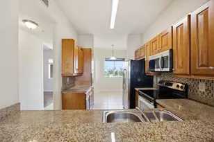 3500 Oaks Clubhouse Dr, Pompano Beach, FL 33069 - Photo 9
