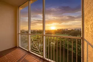 3500 Oaks Clubhouse Dr, Pompano Beach, FL 33069 - Photo 3