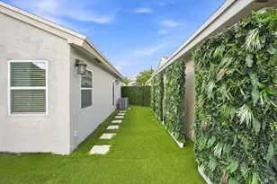 372 W Riverbend Dr, Sunrise, FL 33326 - Photo 55
