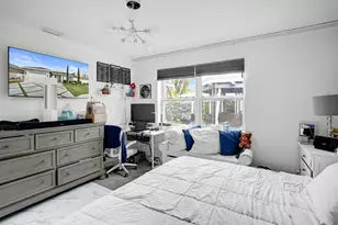 372 W Riverbend Dr, Sunrise, FL 33326 - Photo 21