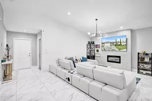 372 W Riverbend Dr, Sunrise, FL 33326 - Photo 25