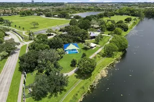 372 W Riverbend Dr, Sunrise, FL 33326 - Photo 73