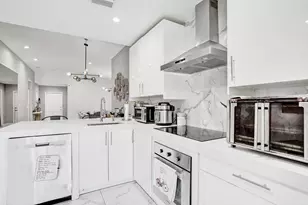 372 W Riverbend Dr, Sunrise, FL 33326 - Photo 23