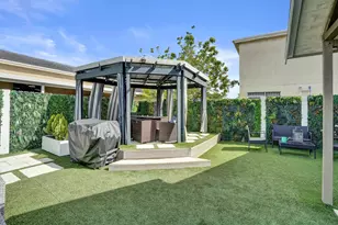 372 W Riverbend Dr, Sunrise, FL 33326 - Photo 31
