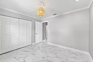 372 W Riverbend Dr, Sunrise, FL 33326 - Photo 47