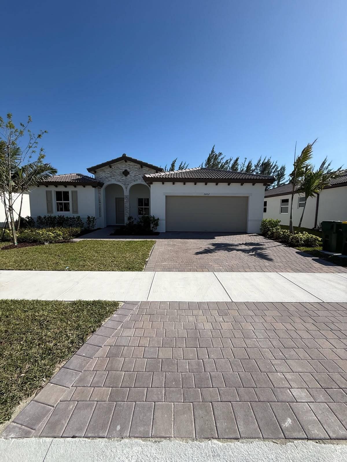 2402 SE 30th St - 2402 SE 30th St, Homestead, FL 33033 Luxury Property | Jose Angel Pina