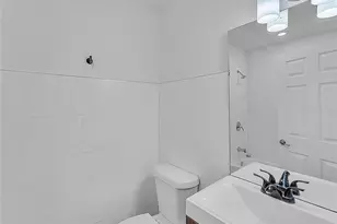 216 NW 25th St, Wilton Manors, FL 33311 - Photo 23