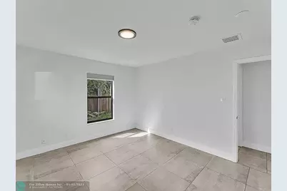 216 NW 25th Street, Wilton Manors, FL 33311 - Photo 13