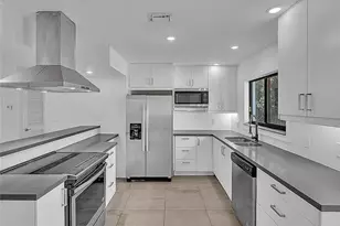 216 NW 25th St, Wilton Manors, FL 33311 - Photo 21