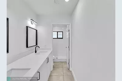 216 NW 25th Street, Wilton Manors, FL 33311 - Photo 7