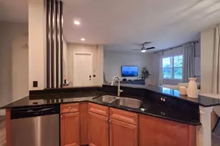 855 Marina Del Ray Ln, West Palm Beach, FL 33401 - Photo 11