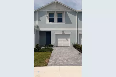 651 Salisbury Circle, Fort Pierce, FL 34982 - Photo 3