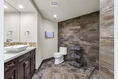 100 SE 5th Avenue #202, Boca Raton, FL 33432 - Photo 9