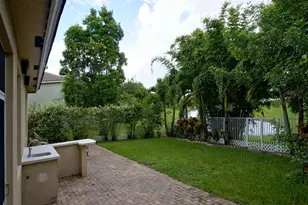 873 Gazetta Way, West Palm Beach, FL 33413 - Photo 13