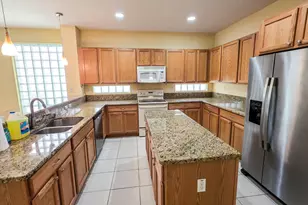 873 Gazetta Way, West Palm Beach, FL 33413 - Photo 5