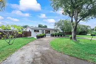 3557 Lloyd Dr, Oakland Park, FL 33309 - Photo 1