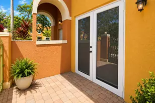 906 SW 143rd Ave, Pembroke Pines, FL 33027 - Photo 29