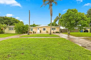 730 Gardenia Dr, Royal Palm Beach, FL 33411 - Photo 1