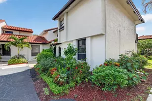 5726 Fox Hollow Dr, Boca Raton, FL 33486 - Photo 13