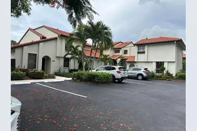 5726 Fox Hollow Drive #G, Boca Raton, FL 33486 - Photo 9