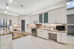 8225 La Jolla Vista Ln, Lake Worth, FL 33467 - Photo 21
