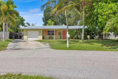 1121 SE Alamanda Lane, Stuart, FL 34996 - Photo 1