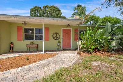 1121 SE Alamanda Lane, Stuart, FL 34996 - Photo 3