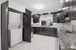 1101 S Riverside Dr, Pompano Beach, FL 33062 - Photo 9