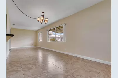 2016 SW Golf Lane SW, Boynton Beach, FL 33426 - Photo 11
