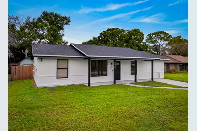 6101 Balsam Drive, Fort Pierce, FL 34982 - Photo 1