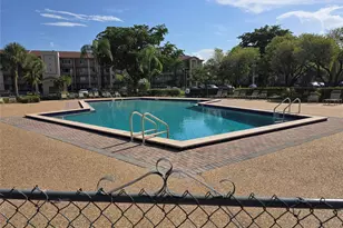 1200 SW 137th Ave, Pembroke Pines, FL 33027 - Photo 23