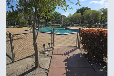 1200 SW 137th Avenue #312E, Pembroke Pines, FL 33027 - Photo 21