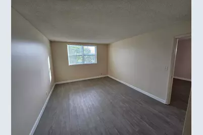 2900 NW 46th Avenue #105, Lauderdale Lakes, FL 33313 - Photo 5